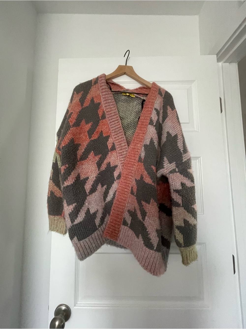 Oversized Houndstooth Knit Cardigan